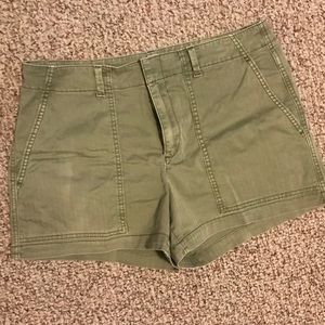 GAP shorts